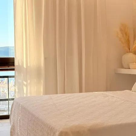 Oasis Vip Club - Boutique Studio Apartament *