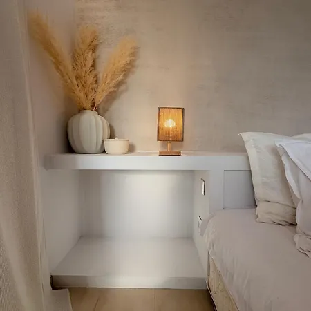 Oasis Vip Club - Boutique Studio Apartament *